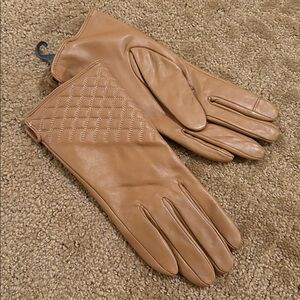 Tan Faux Leather Quilted Gloves